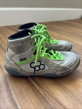 RUDIS Youth Wrestling Shoes Gray Green High Top Size 3Y Boys Wrestling